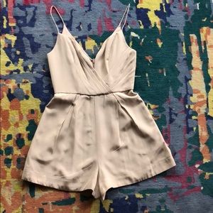 Zimmerman blush deep cleavage romper  w pockets